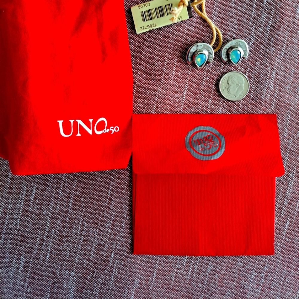 UNO de 50 Silver Earrings with Blue Accents
